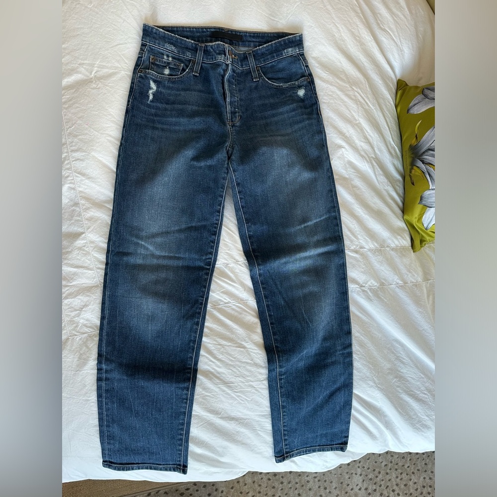 Joe’s jeans blue denim THE NIKI MID RISE BOYFRIEND size 26
